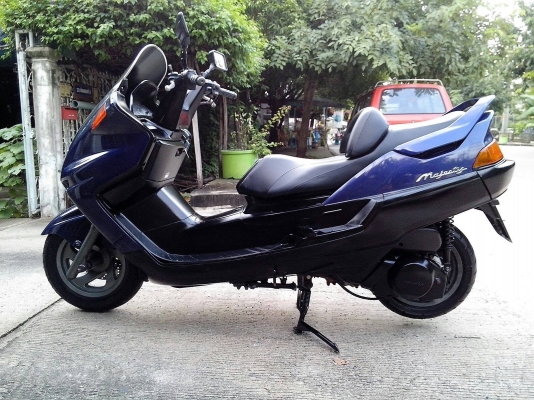 ด่วนๆๆหลุดจอง Yamaha majesty250 ขาว/ดำ/น้ำเงิน ราคาโกดังไปเลย