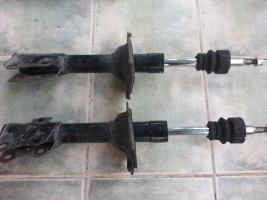 ขายโช๊ค vios 2003