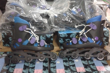 โรลเลอร์เบลดของใหม่-250