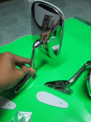 กระจก  แก้ม รถ โบราณ