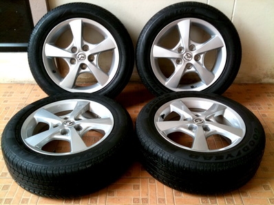 แม็กซ์และยางป้ายแดง Mazda 3 ขนาด 16 นิ้ว รายละเอียดด้านในครับ แม็กซ์และยางป้ายแดง Mazda 3 ขนาด 16 นิ้ว รายละเอียดด้านในครับ