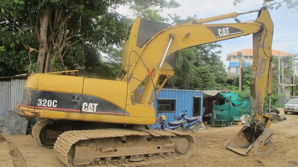 ขายรถแบคโฮ CAT 320 C