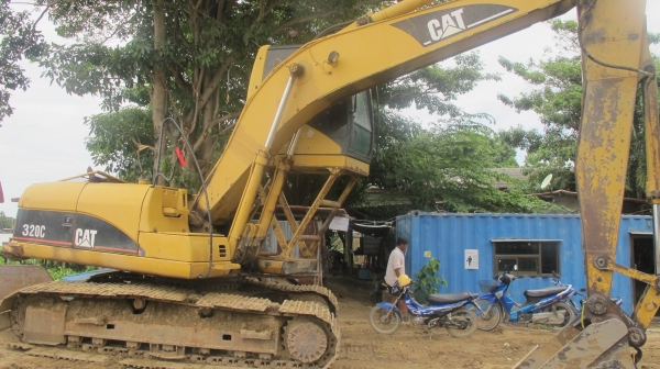ขายรถแบคโฮ CAT 320 C