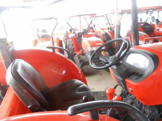 ขายรถแทรคเตอร์รุ่น M9540 ปรับสภาพพร้อมใช้