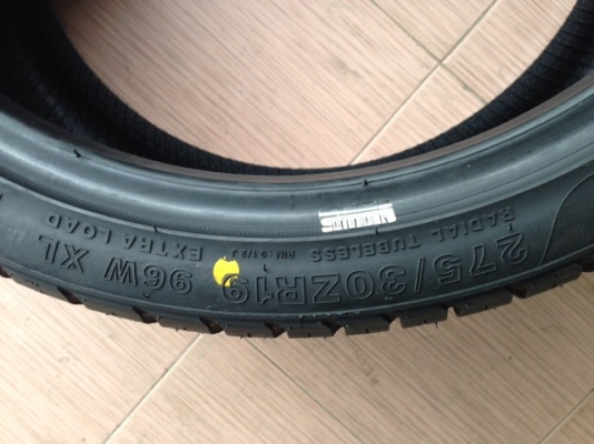 ขายยาง 275/30/19 kinforest ปี13 ราคาถูกๆ