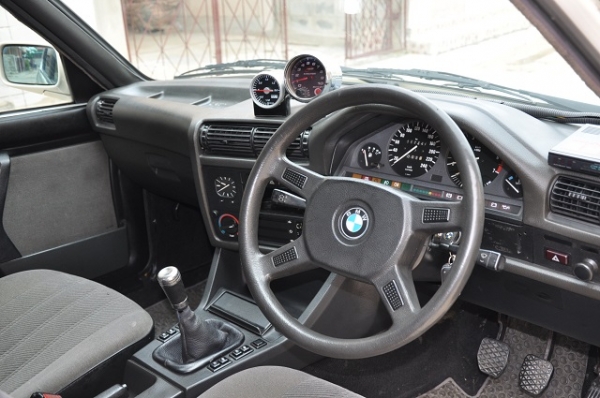 ขาย BMW E30 320i เครื่อง sr20 turbo ฝาดำหลังหัก ช่วงล่าง skyline ดิสเบรก 4 ล้อ แรงๆ พร้อมใช้