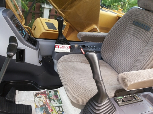 ขาย Komatsu  pc200-7