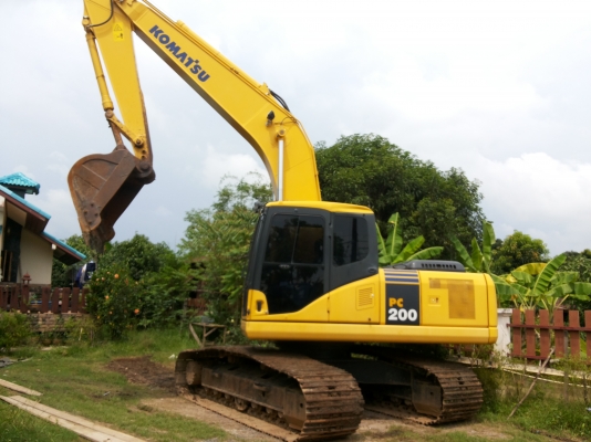 ขาย Komatsu  pc200-7