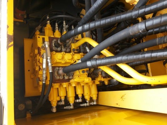 ขาย Komatsu  pc200-7