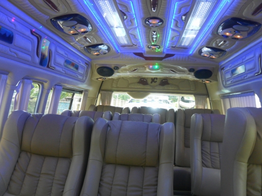 ขายรถตู้คอมมูเตอร์แต่ง VIP เจ้าของขายเอง ปี 08 สีขาว สวยมากๆ รถไม่ค่อยได้ใช้ 083-0338694 ขายรถตู้คอมมูเตอร์แต่ง VIP เจ้าของขายเอง ปี 08 สีขาว สวยมากๆ รถไม่ค่อยได้ใช้ 083-0338694