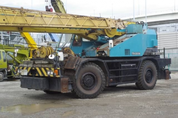 TR350M-1-50519TADANOตอนนี้รถจอดที่(CSนวนคร)ครับ