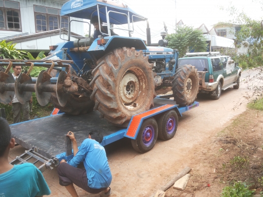 เทรลเลอร์รถไถ