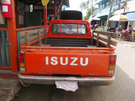 ISUZU KB 2000 ISUZU KB 2000