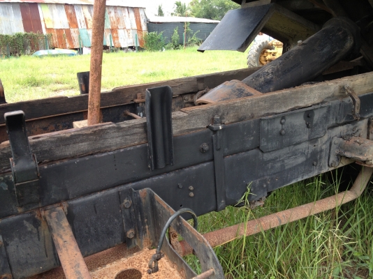 ขาย isuzu 6 ล้้อ หน้ายาว กระบะดั๊ม เอกสารเล่มทะเบียน