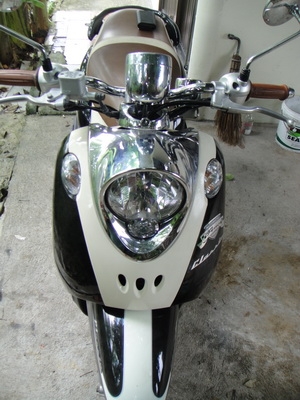 ขาย Yamaha Fino สีดำ-ขาว ลายคลาสสิค ชุดสีสวย