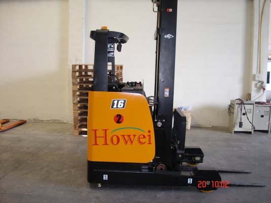 ขายโฟลค์ลิฟท์ 2.5 ตัน ดีเซล ขายโฟลค์ลิฟท์ 2.5 ตัน ดีเซล