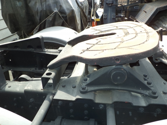 บรรทุกHINO ส่วนบุคคน 82-3188 อยุธยา ดีเซล ลากจุง สีขาว SS2VJB-11295 เครื่องP11C-TD11429  6สูบ295 แรงม้า 3 เพลา 6ล้อ ยาง10 เส้น น้ำหนักรถ 9100 กก. น้ำหนักบรรทุก 11900 กก.