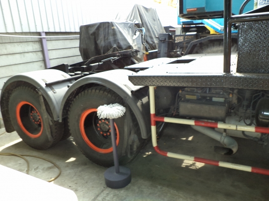 บรรทุกHINO ส่วนบุคคน 82-3188 อยุธยา ดีเซล ลากจุง สีขาว SS2VJB-11295 เครื่องP11C-TD11429  6สูบ295 แรงม้า 3 เพลา 6ล้อ ยาง10 เส้น น้ำหนักรถ 9100 กก. น้ำหนักบรรทุก 11900 กก.