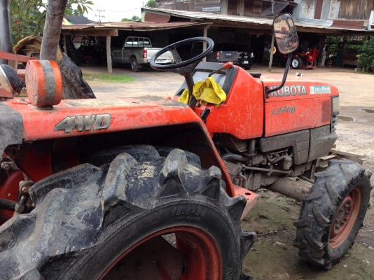 คูโบต้า L3408 4 WD 2 เพลาพร้อมโรตารี่ปั่นดิน