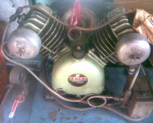 ปั้มลม swan 90 ลิตรสภาพพร้อมใช้งานปกติครับ มอเตอร์ 1 แรง  หัวขนาด 1  แรง  เป็นของสวอนครับ ระบบทุกอย่างทำงานปกติครับ ขนาดถัง 90 ลิตรครับ  ราคานี้คุ้มครับ