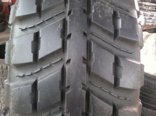 ยางขอบ 15ดอกหมัด ซิลเวอร์สโตน ขาย 5500