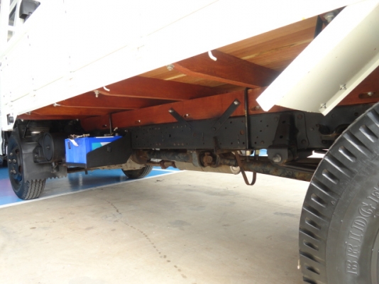 ขายรถ 6 ล้อ ISUZU NKR 130HP พร้อมกระบะไม้ใหม่