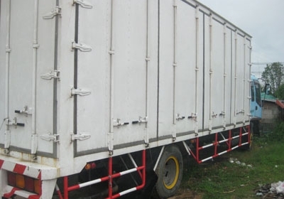 ขาย Roc 175 หกลู้ตู้สิบบานไม่มีเสายาว 7.2 m สภาพสวยพร้อมใช้ โทร 088-4501277