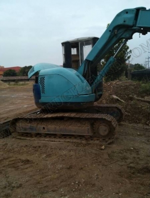 รถแบคโฮ ยี่ห้อ KOBALCO