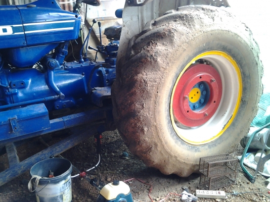 ขายรถไถ Ford 6600 ขายรถไถ Ford 6600