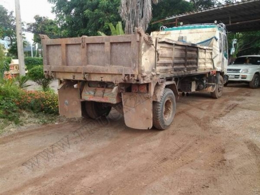 รถบรรทุก ยี่ห้อ ISUZU รุ่น DECA 195 แรงม้า