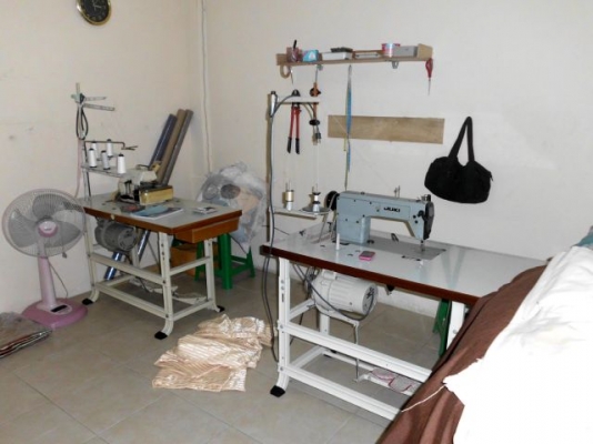 ผ้าม่านทุกชนิด ออกแบบตัดเย็บพร้อมติดตั้งผ้าม่านทุกชนิด การันตีด้วยประสบการณ์20กว่าปี ทั้งงานเล็กงานใหญ่ มีให้เลือกมากมายหลายแบบ ผ้าม่านทุกชนิด ออกแบบตัดเย็บพร้อมติดตั้งผ้าม่านทุกชนิด การันตีด้วยประสบการณ์20กว่าปี ทั้งงานเล็กงานใหญ่ มีให้เลือกมากมายหลายแบบ