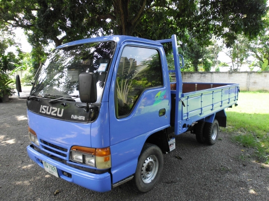 ขาย 4 ล้อ ไม่ติดเวลา NKR ปี 49 สวยๆ ขาย 4 ล้อ ไม่ติดเวลา NKR ปี 49 สวยๆ