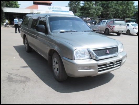 ป๊กอัพ สตาร์ด้า 4 ประตู