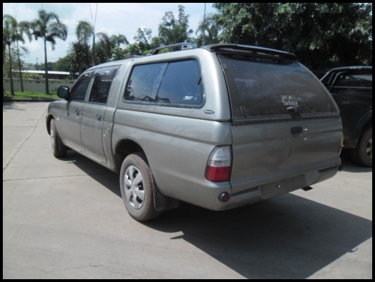 ป๊กอัพ สตาร์ด้า 4 ประตู