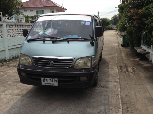 ขายรถตู้ คอมมิวเตอร์ สีเขียวหยก ขายรถตู้ คอมมิวเตอร์ สีเขียวหยก