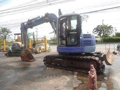 รถขุด Komatsu PC75UU-3C