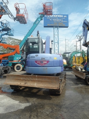 รถขุด Komatsu PC75UU-3C
