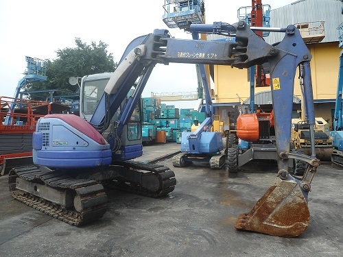 รถขุด Komatsu PC75UU-3C