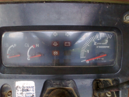 KUBOTA L3408 เลขไมล์ 2,2xx ชั่วโมง รถสวยกริ๊บ มียางใหม่ สี่เส้น มีทะเบียนครบ ราคาต่อรองได้ รถห้าง.