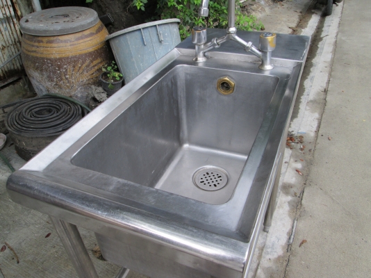 มารับเอง**ซิงค์หนาหนักมาก  ต่อน้ำใช้เลย  ได้อีกเป็น100ปี  แสตนเลสหนา