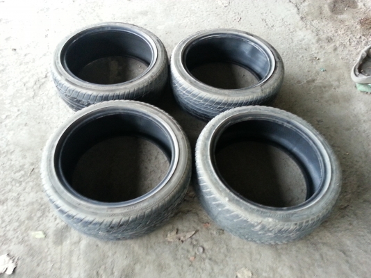 ขายยางขอบ17นิ้ว 205-45-17 ปี12 ใช้น้อยสภาพดีครับ