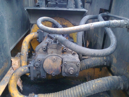 รถแบคโฮ KOBELCO SK903 เท่า PC60-3 มีลายหัวแย๊กซ์ และหัวแย๊กซ์ NPK พร้อมใช้แถมฟรี.