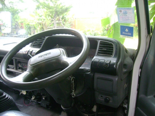 ISUZU NKR 66 E หัวการ์ตูน เครื่อง 4 HF1 125 แรง4 ล้อไม่ติดเวลา