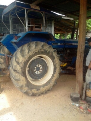 Ford 6610 เสื้อลายคนจน โฟวีล 2 เพลาแท้ หาง7 ใบดัน คานหน้า zf