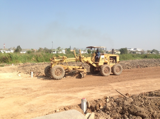 ขายรถเกรดเดอร์ Komatsu GD600R-1