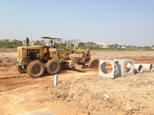 ขายรถเกรดเดอร์ Komatsu GD600R-1