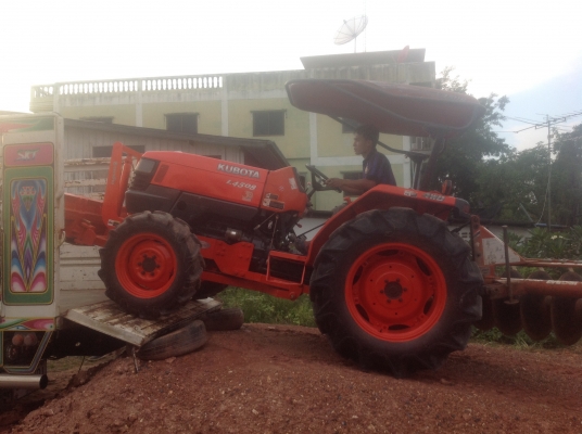 ปัญญาแทรคเตอร์มาแล้ว...จัดมาให้ครับ รีบโดยด่วน.คูโบต้า L4508 พร้อมใบมีดตราช้าง ผานCMT6x22 สภาพสวย