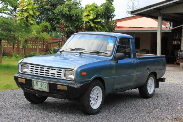 +++ ขายมาสด้าน้อย 4ขอ ทะเบียนโอน +++