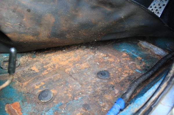 +++ ขายมาสด้าน้อย 4ขอ ทะเบียนโอน +++