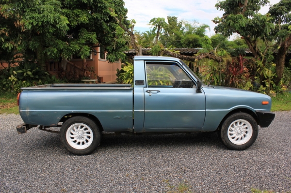 +++ ขายมาสด้าน้อย 4ขอ ทะเบียนโอน +++